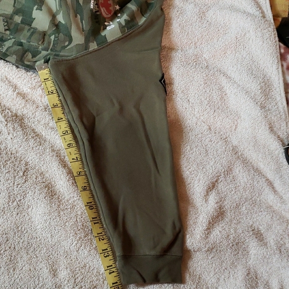 Extreme Camo Zip-Up Jacket - Picture 6 of 12